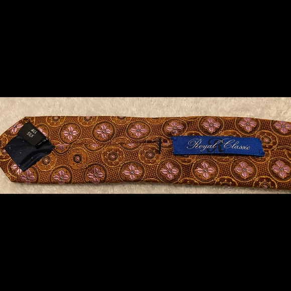 Brand New Trendy Tie By ROYAL CLASSIC - Picture 4 of 4